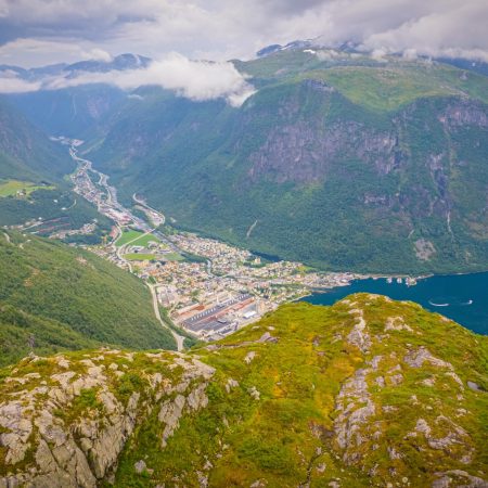 Høyanger- Oversiktsbilde 2-2